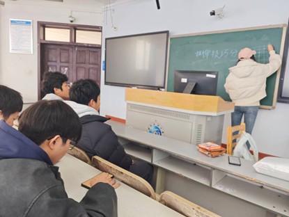 ��˼�S֮�֣��������ƪ ���� ���ƅf�� ���W����F��Ӳ߄����ƾ��c���¡� ���A�M�e��