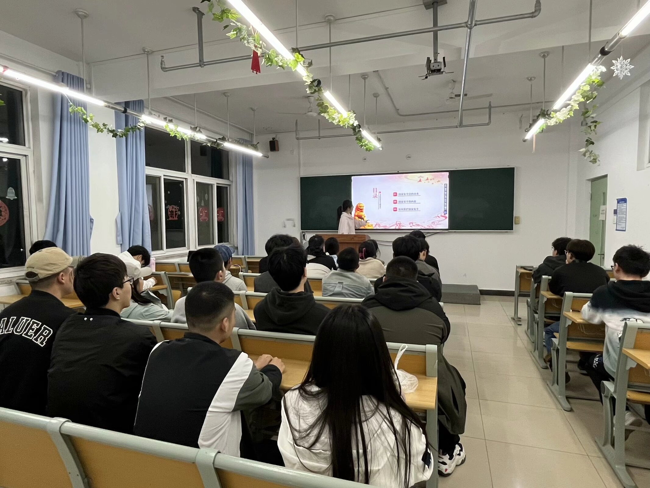 ���2404���_չ�o���Ї������Ց������練����˹�𠎄���80�������}�F�ջ��