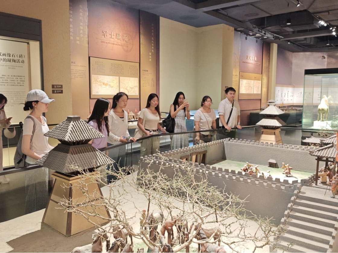 ���ഺ֮��̽�R퍣������Z֮�����������ɽ�|������W���R퍡�ʰ�⡱���`�F�ЌW�R�Ļ������^�o��