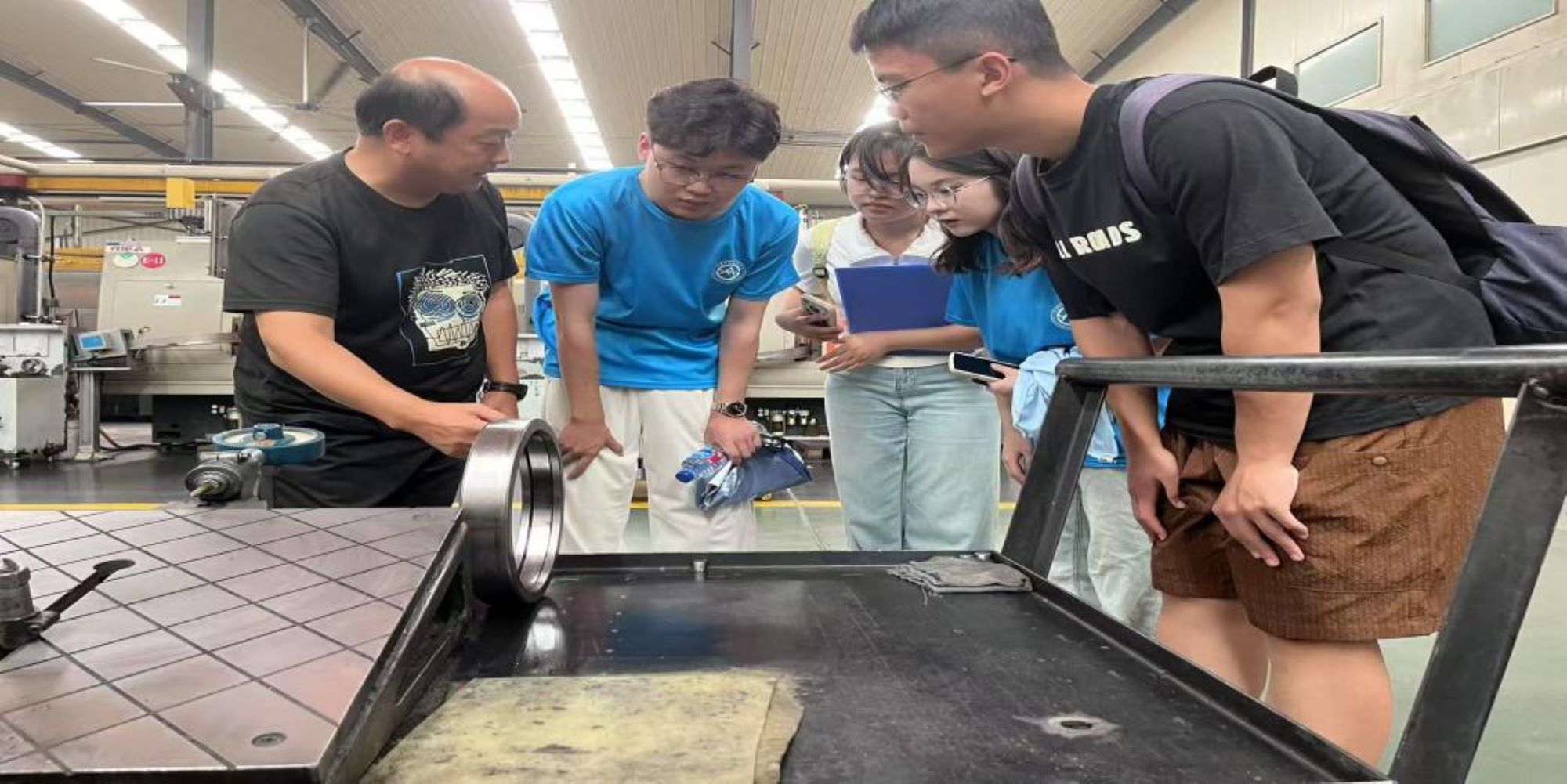 ɽ�|ؔ(c��i)��(j��ng)��W(xu��)��̽��(sh��)��(j��)Ҫ���x��֮· ��ɽ�|���͹��I(y��)���l(f��)չ