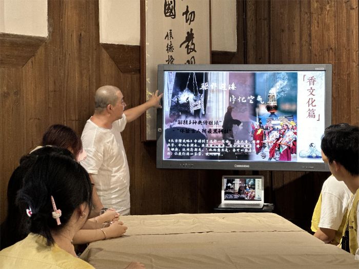 ���\н��ȼ��־�ഺ�^�Mʹ����