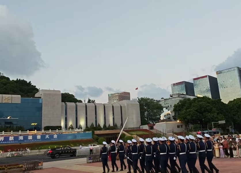 ֪�� ���� ־��