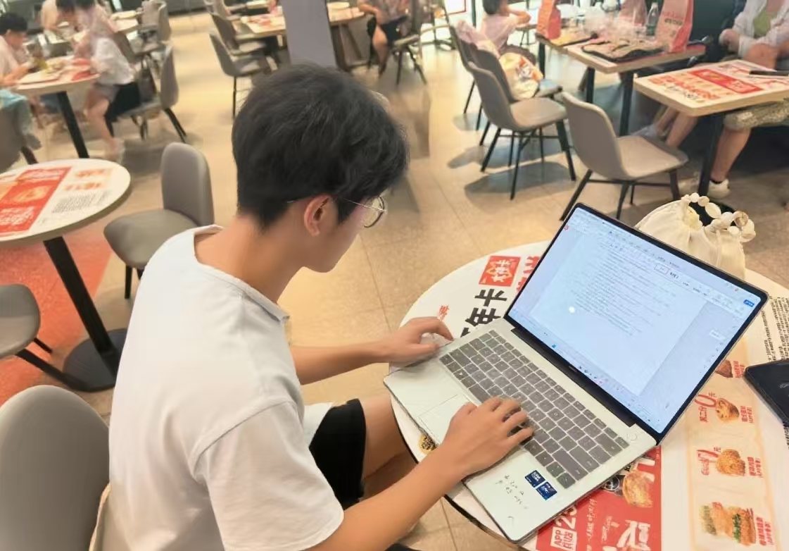 �Ͼ���Ӌ(j��)��W(xu��)���H�W(xu��)Ժ���P(y��ng)�䧞���С���(du��)����(chu��ng)���ƽ��������\(y��n)���Ļ��w�(y��n)��Ƭ���y�}